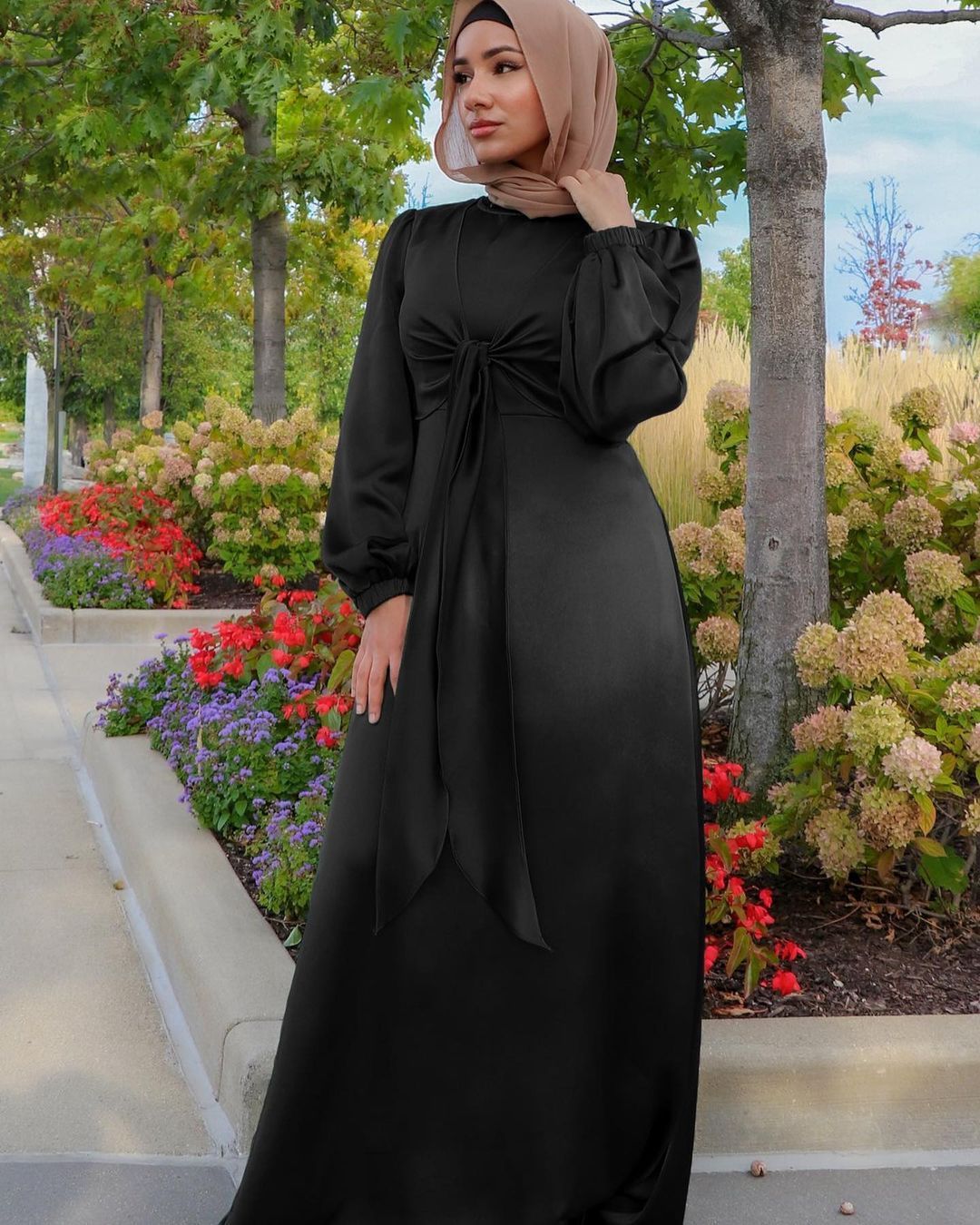 Dubai Muslim Women Abaya